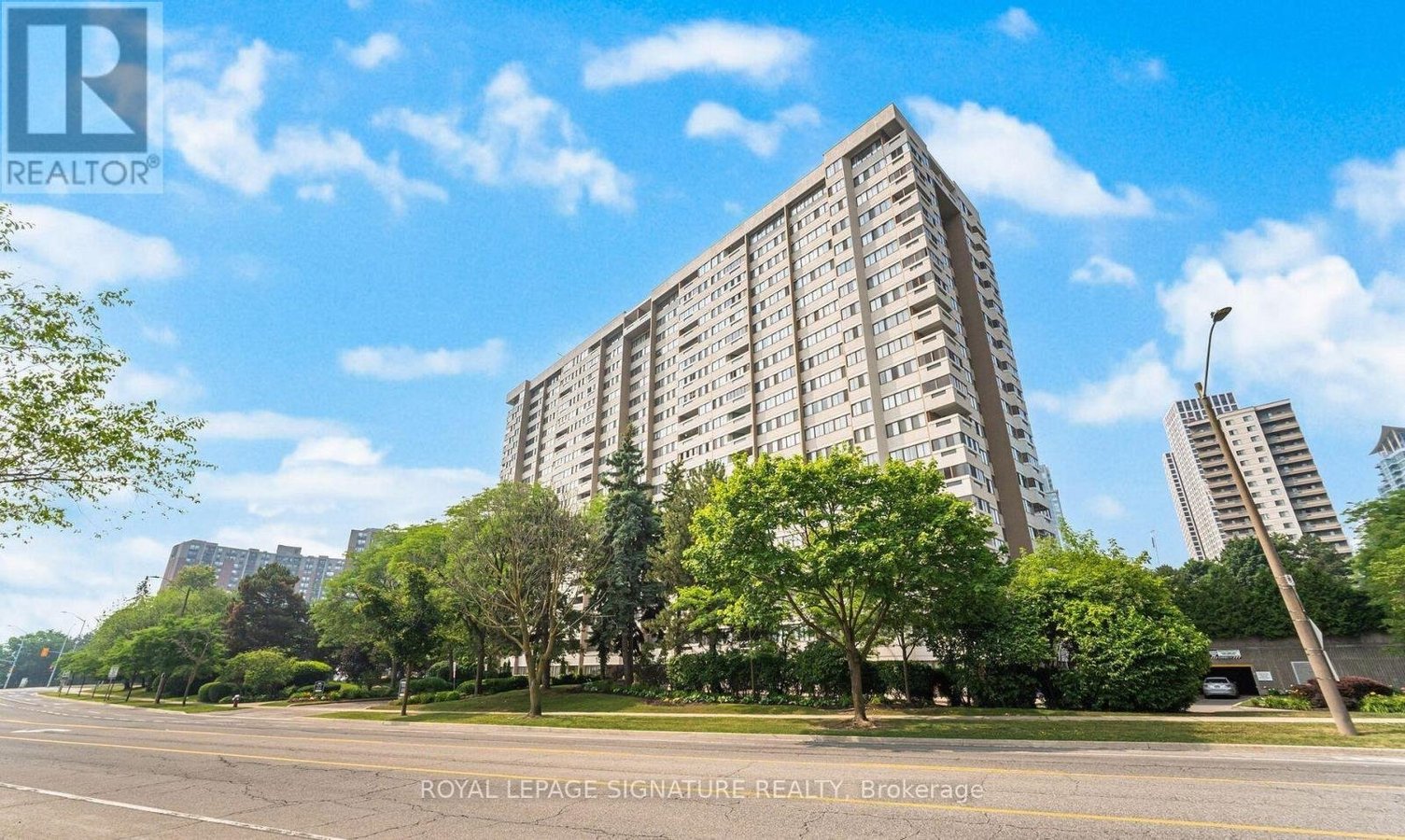 906 - 1580 MISSISSAUGA VALLEY BOULEVARD - Photo 1