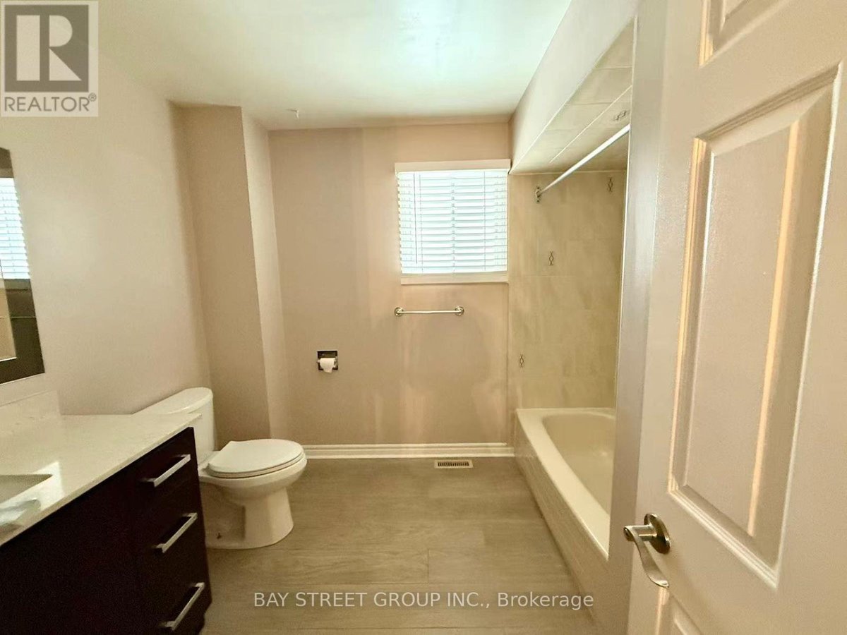 ROOM 2 - 4497 LONGMOOR ROAD - Photo 7