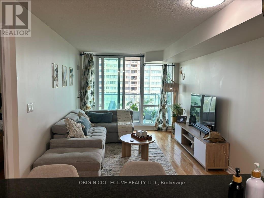 1101 - 1 ELM DRIVE W - Photo 1
