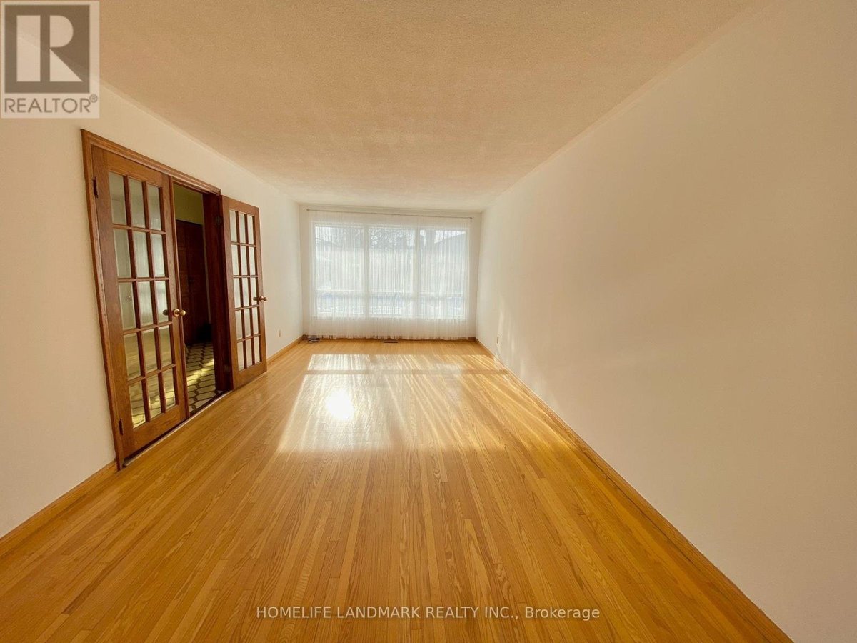 2293 DELKUS CRESCENT - Photo 2