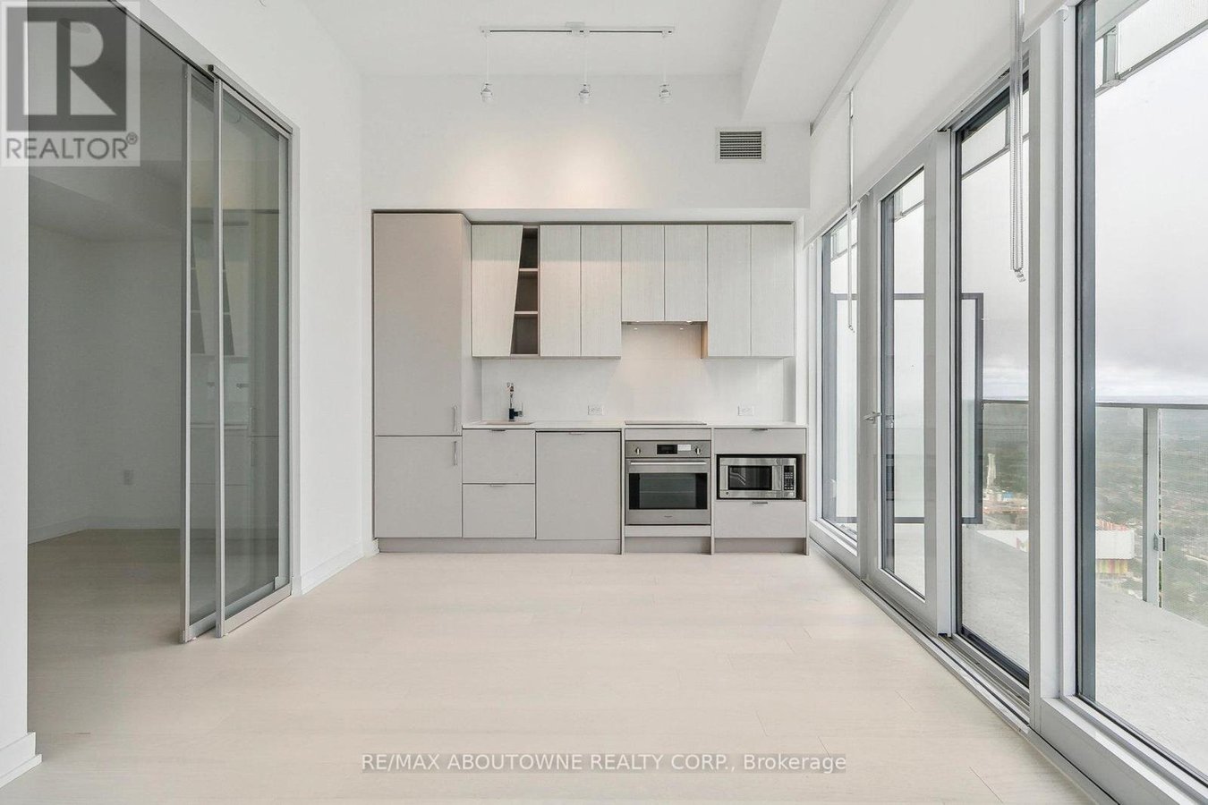 6001 - 3883 QUARTZ ROAD - Photo 8