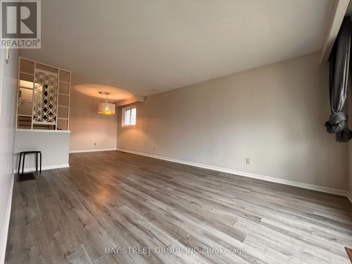 3195 VALMARIE AVENUE - Photo 4