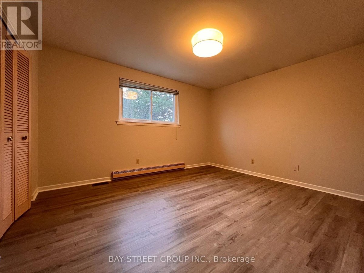 3195 VALMARIE AVENUE - Photo 5