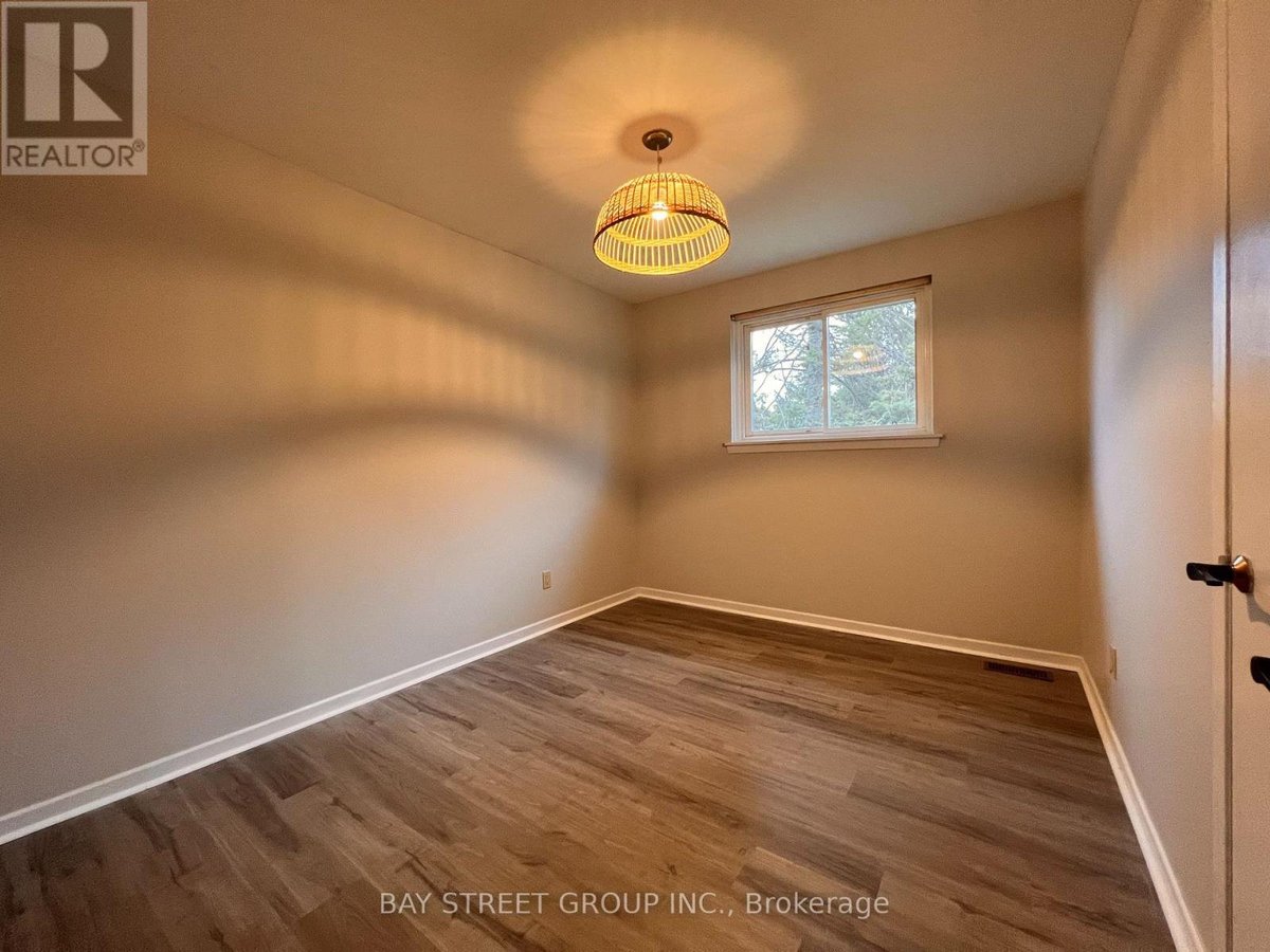 3195 VALMARIE AVENUE - Photo 13