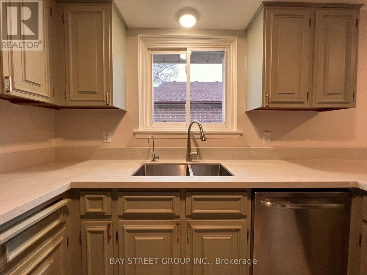 3195 VALMARIE AVENUE - Photo 14