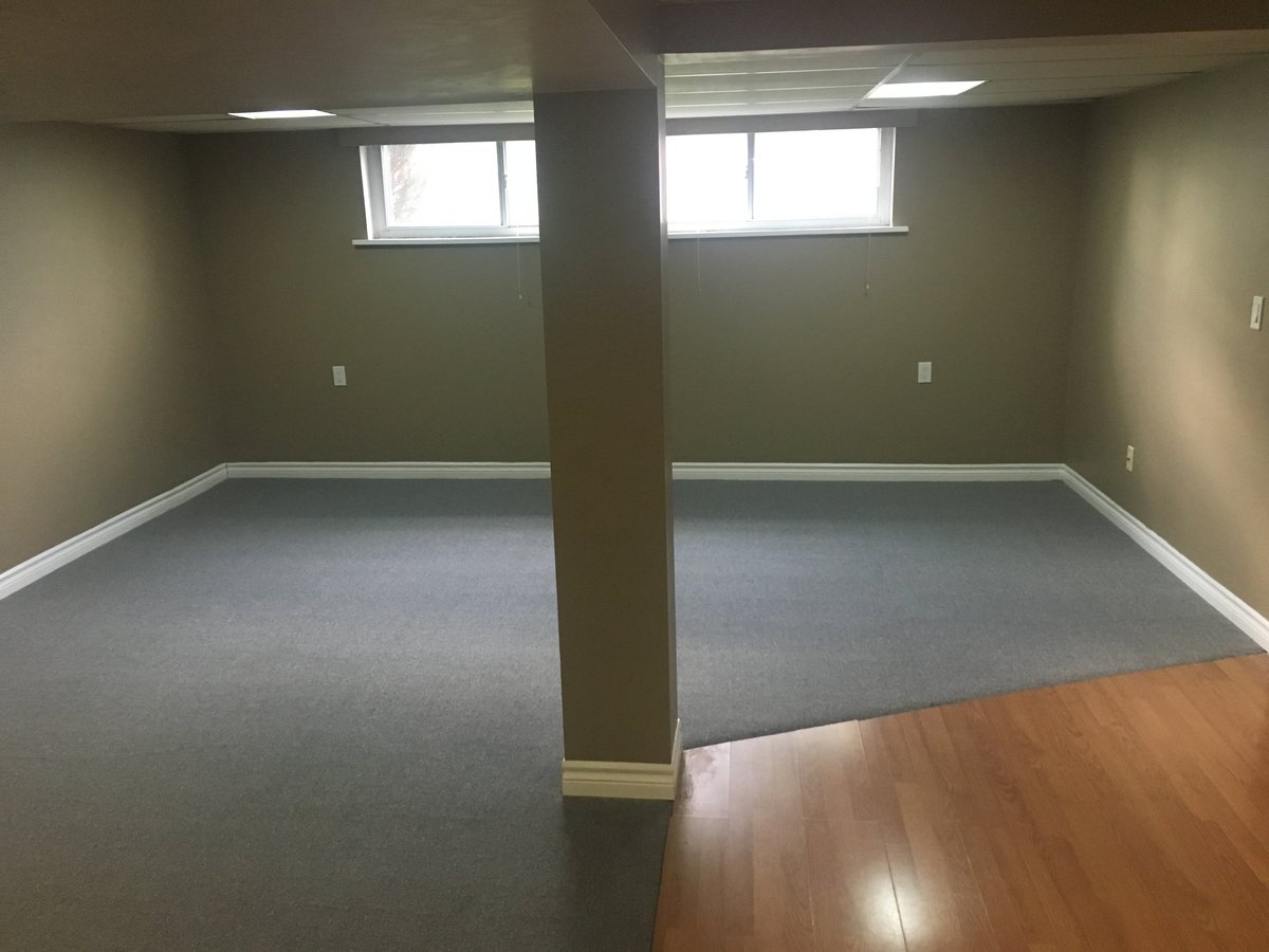 1464 Freeport Drive - Photo 2