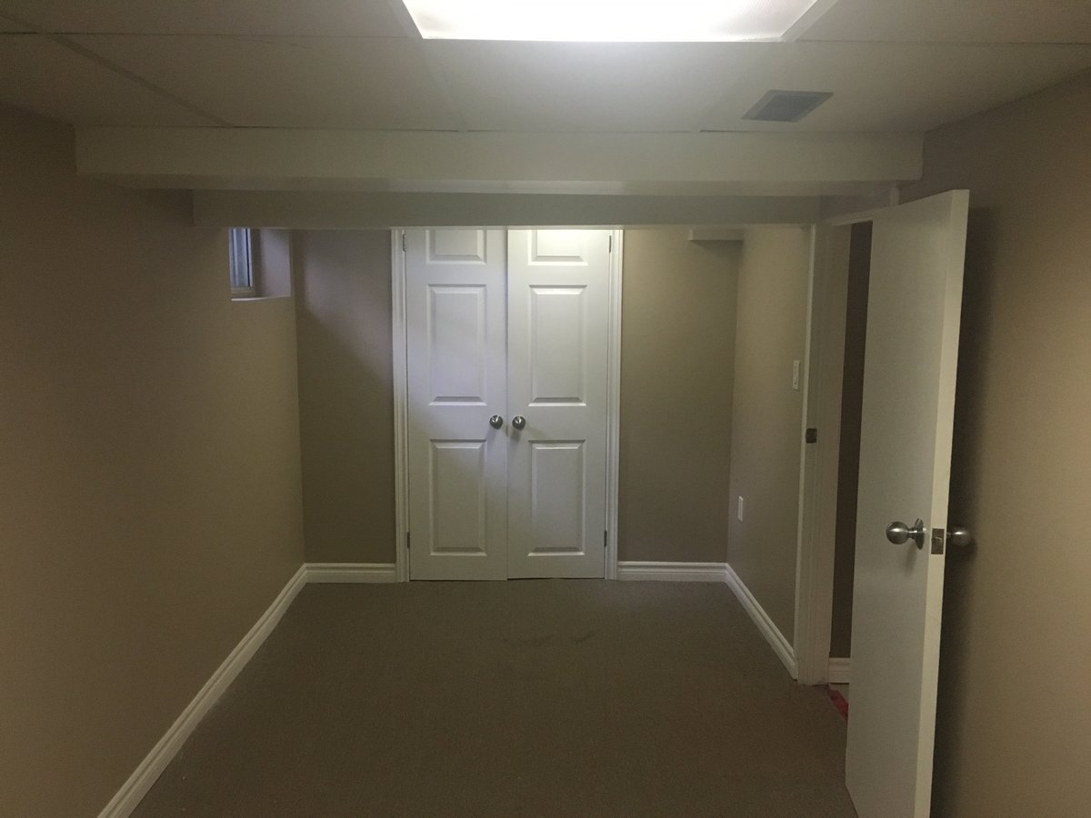 1464 Freeport Drive - Photo 5