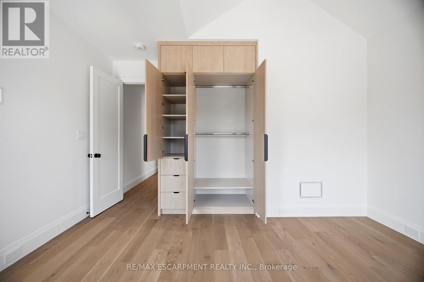 40B MAPLE AVENUE N - Photo 33