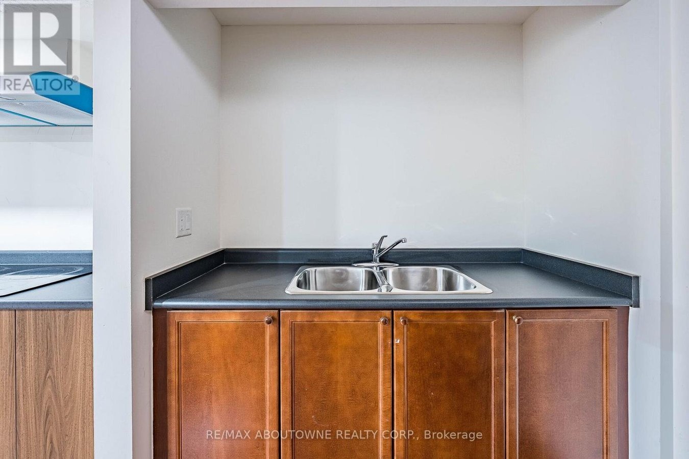 BASEMENT - 3221 ERIN CENTRE BOULEVARD - Photo 14