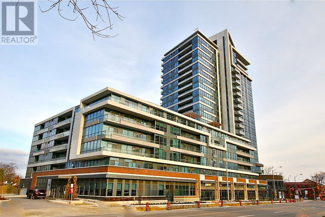 514 - 1 HURONTARIO STREET - Photo 2