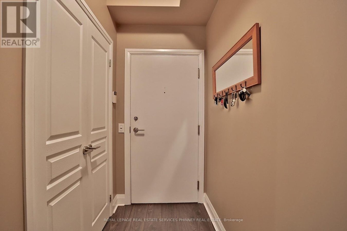 514 - 1 HURONTARIO STREET - Photo 5