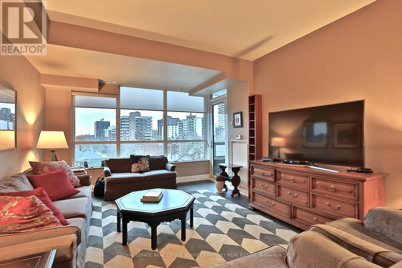 514 - 1 HURONTARIO STREET - Photo 6