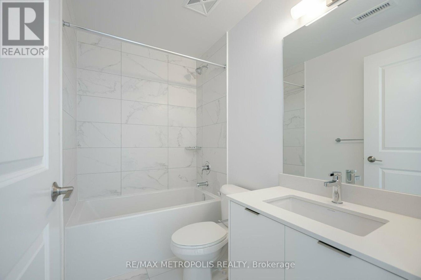 1704 - 202 BURNHAMTHORPE ROAD E - Photo 18