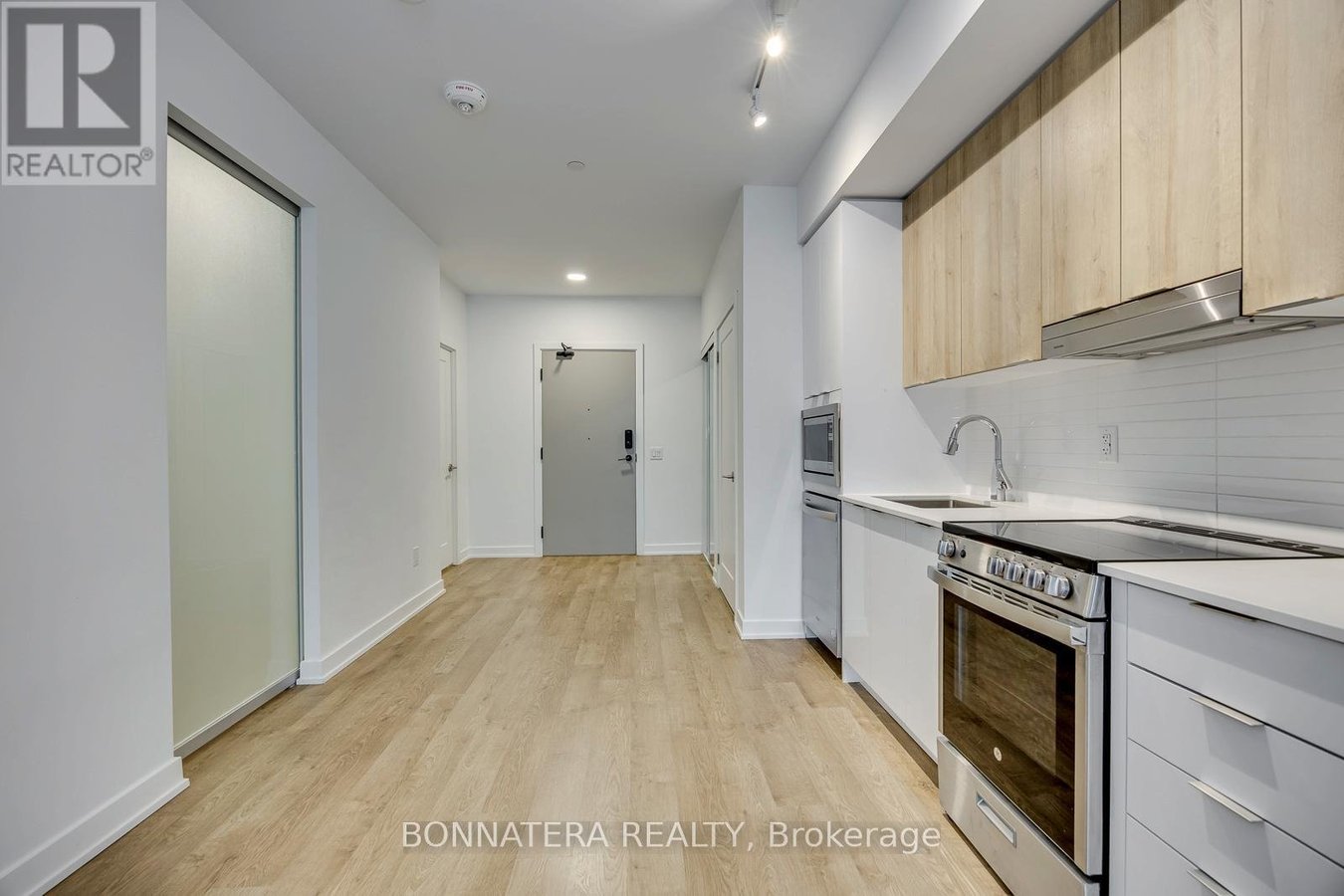 408 - 5105 HURONTARIO STREET - Photo 12