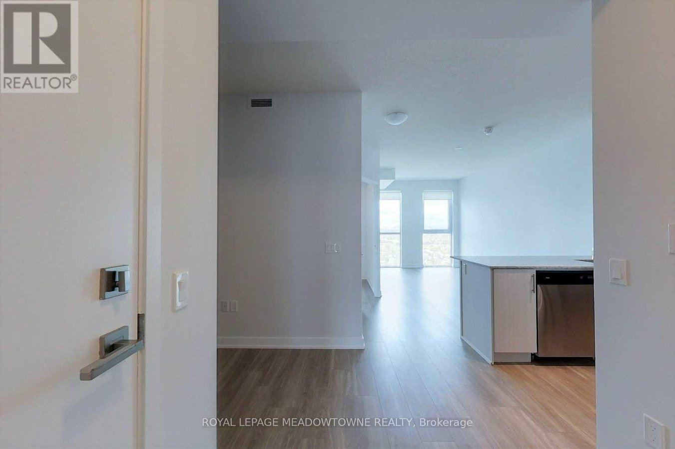 2521 - 4055 PARKSIDE VILLAGE DRIVE - Photo 10