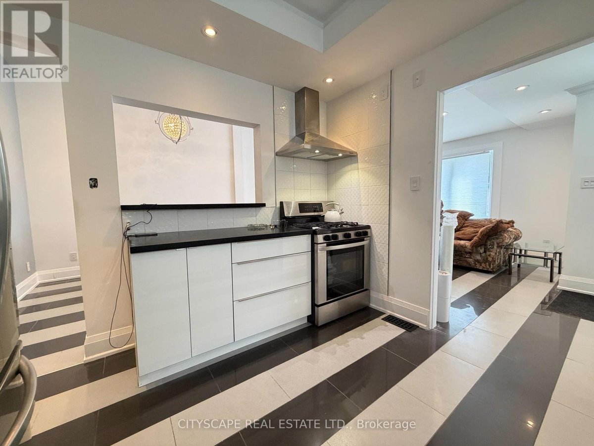 UPPER - 135 BONHAM BOULEVARD - Photo 20