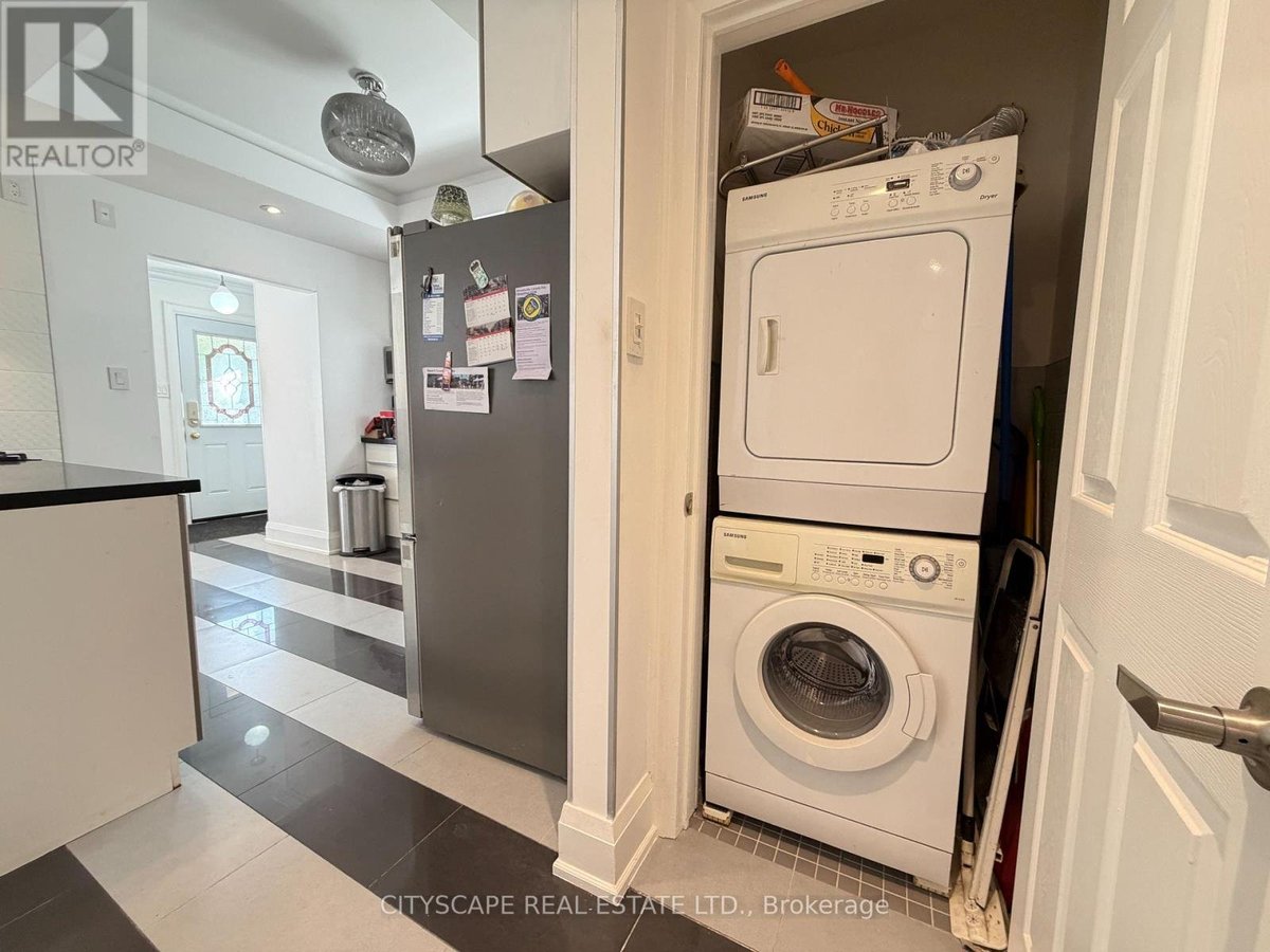 UPPER - 135 BONHAM BOULEVARD - Photo 21