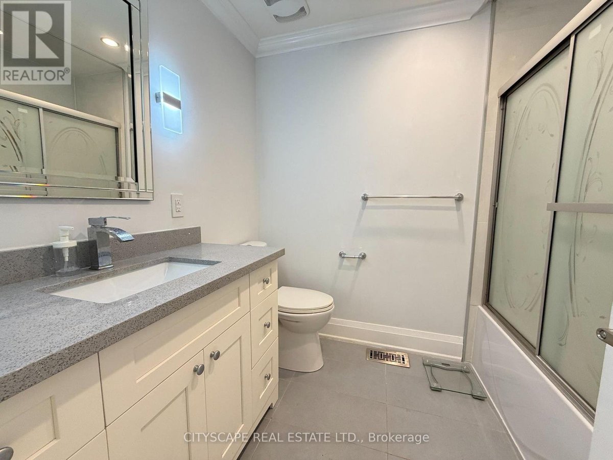 UPPER - 135 BONHAM BOULEVARD - Photo 23