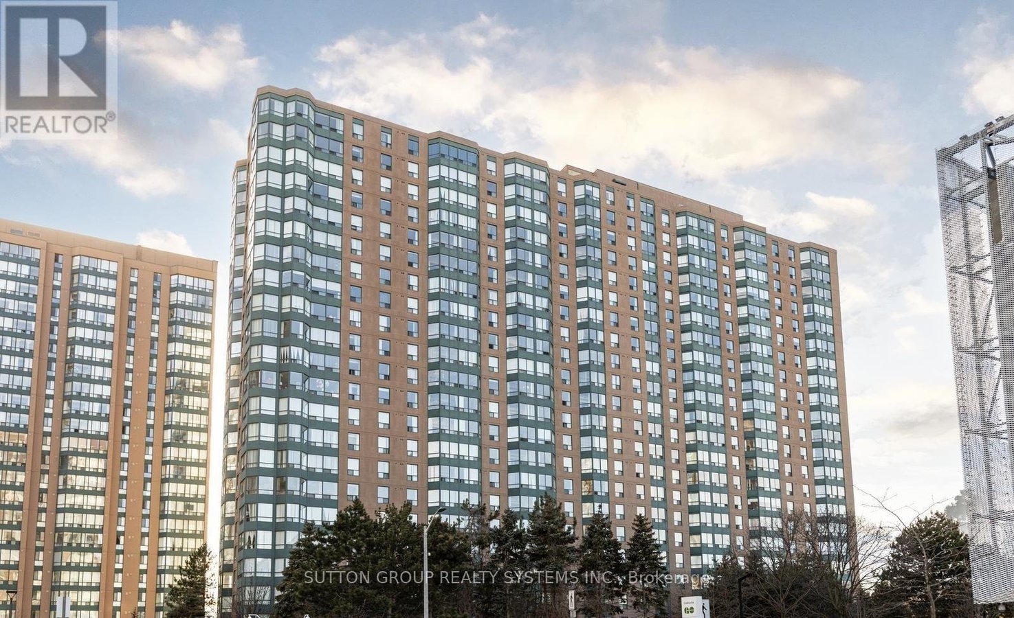 1805 - 135 HILLCREST AVENUE - Photo 1
