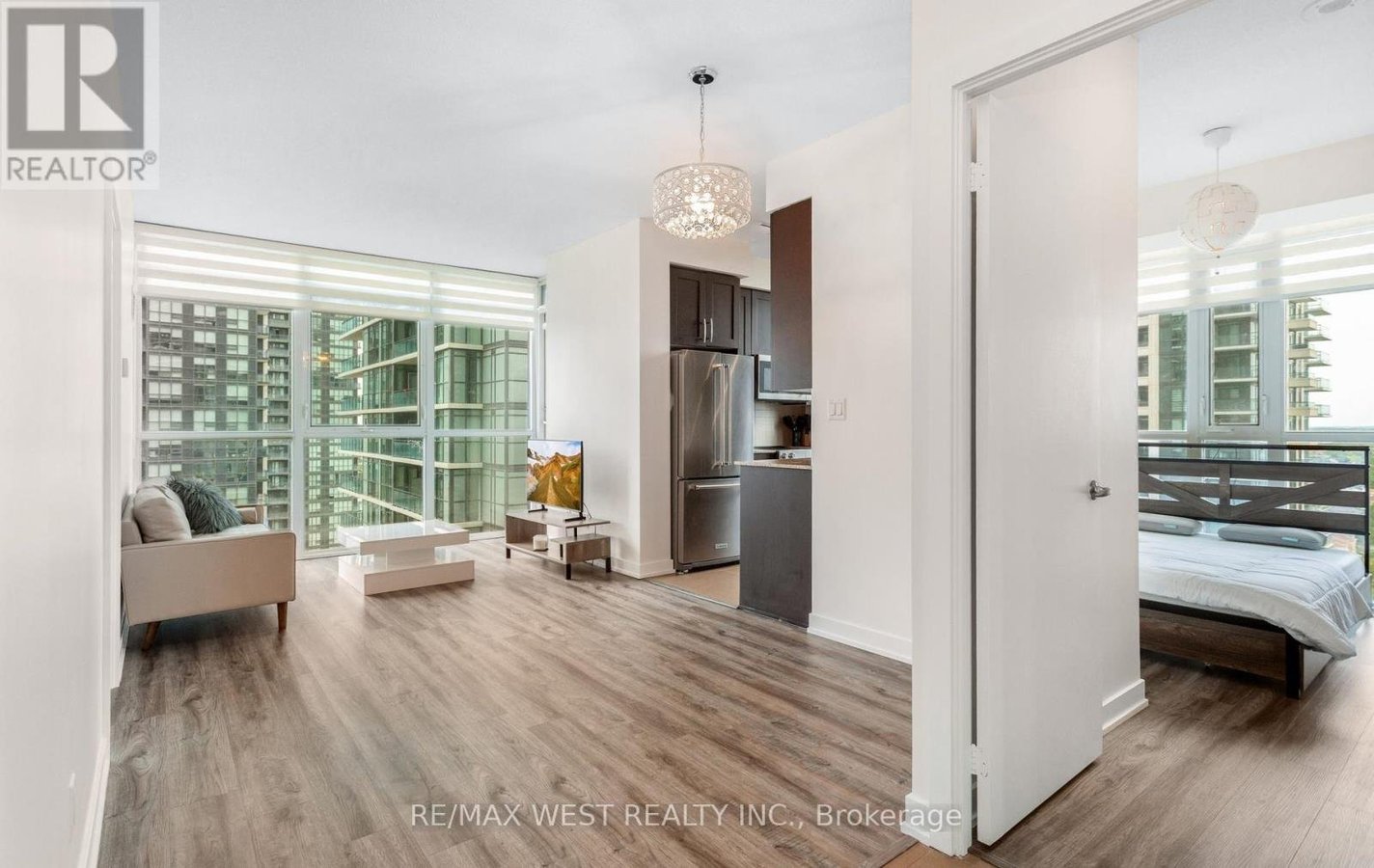 4070 CONFEDERATION PKWY #1504 PARKWAY - Photo 8
