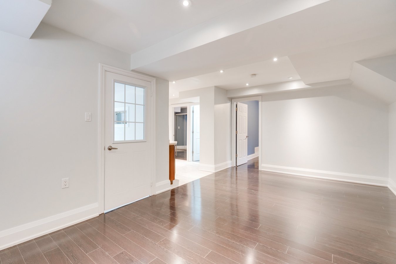 5674 Whitehorn Avenue - Photo 3