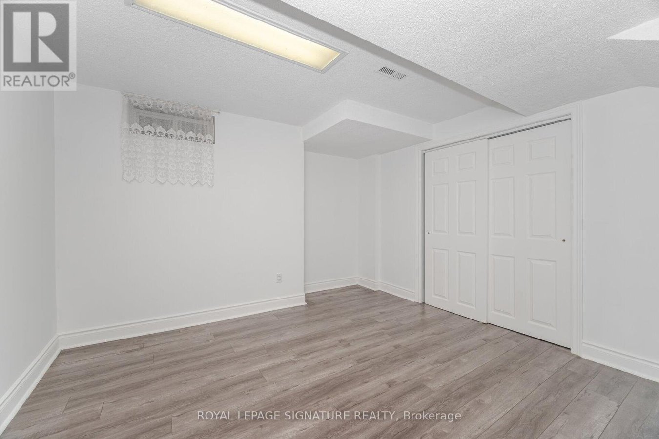 5217 FALLINGBROOK DRIVE - Photo 45