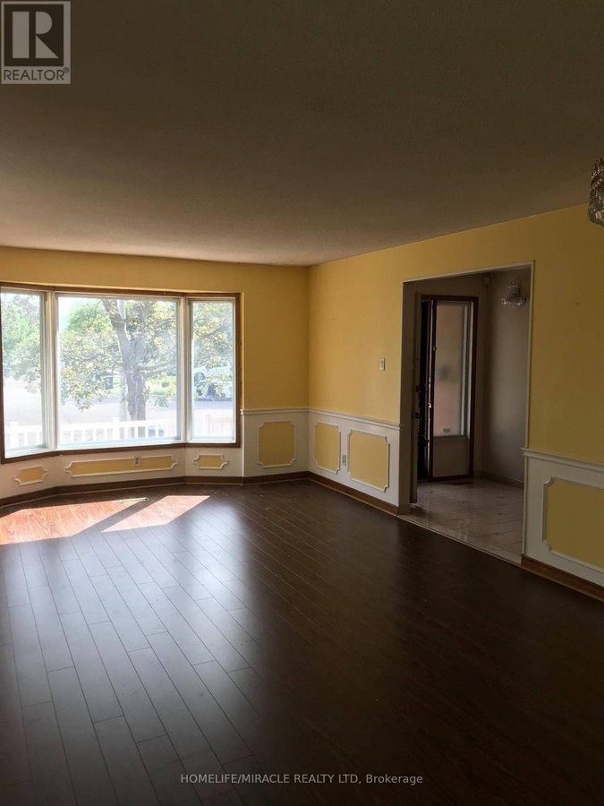850 CHIPPENHAM DRIVE - Photo 2