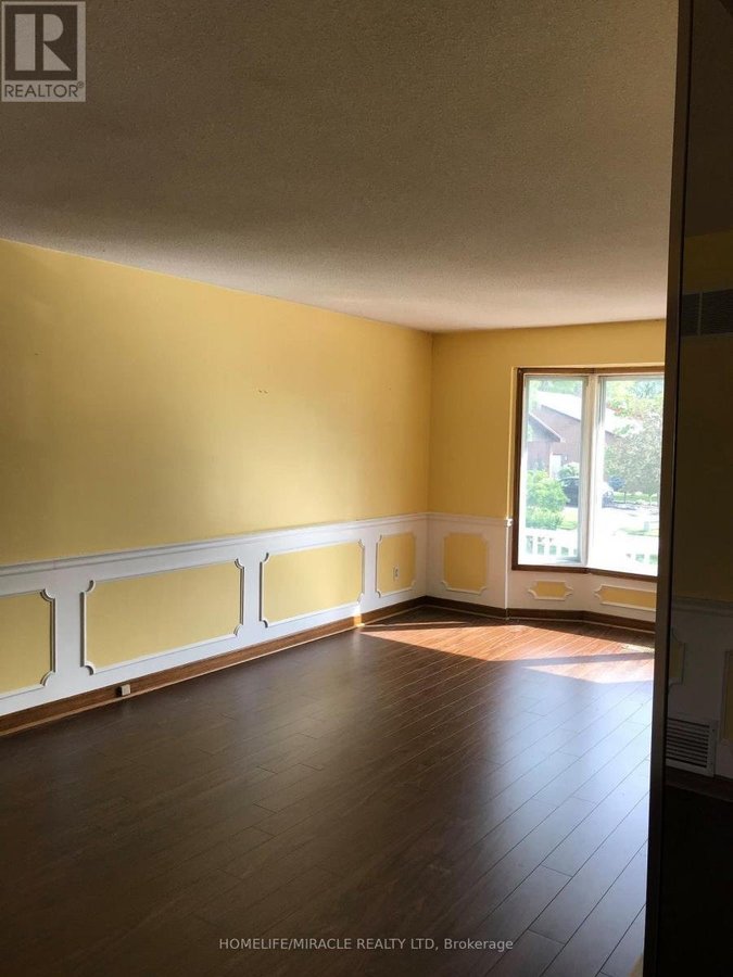 850 CHIPPENHAM DRIVE - Photo 3