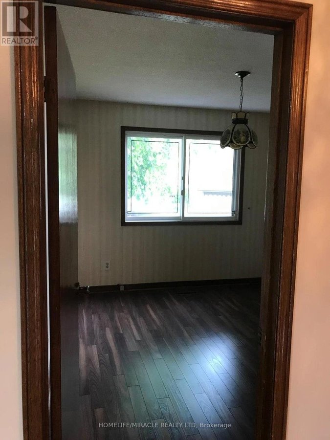 850 CHIPPENHAM DRIVE - Photo 8