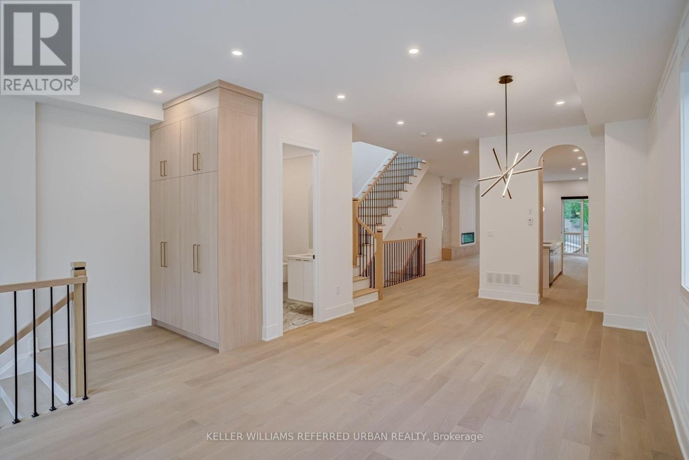 37 WESLEY AVENUE - Photo 5