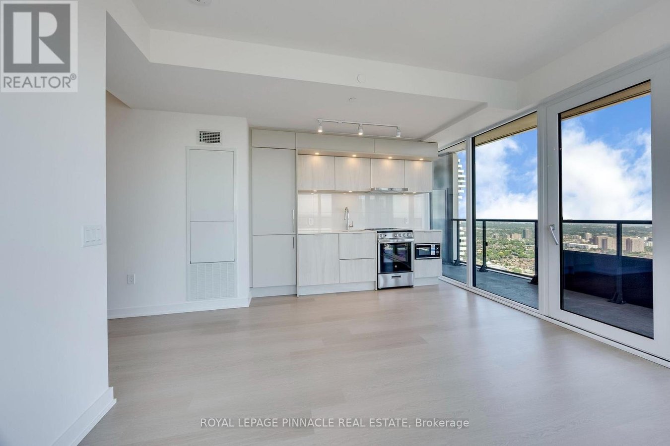 4511 - 448 BURNHAMTHORPE ROAD - Photo 12