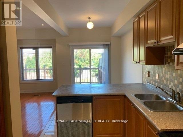 UPPER LEVEL - 248 BRETON AVENUE - Photo 9