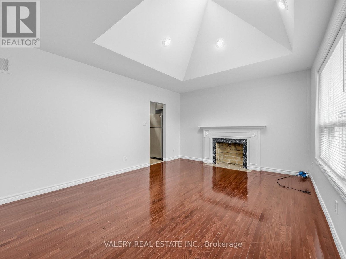 MAIN - 1366 APPLEWOOD ROAD - Photo 4