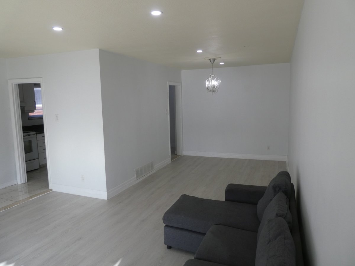 3517 Ashcroft Crescent - Photo 3