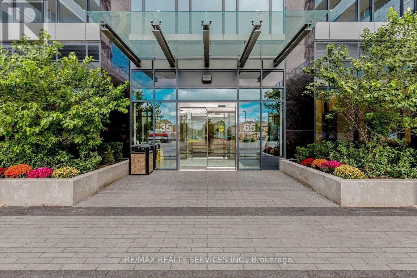 2517 - 35 WATERGARDEN DRIVE - Photo 4