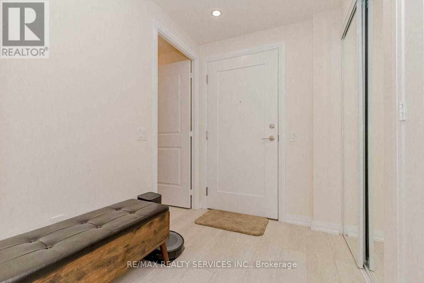 2517 - 35 WATERGARDEN DRIVE - Photo 7