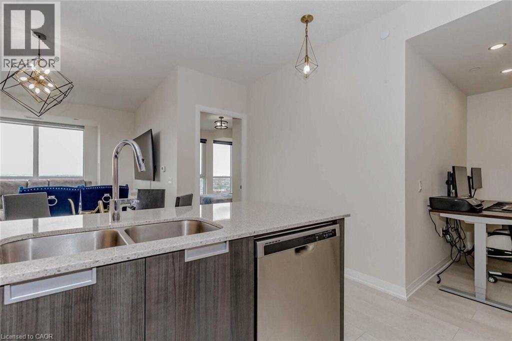 35 WATERGARDEN Drive - Photo 12
