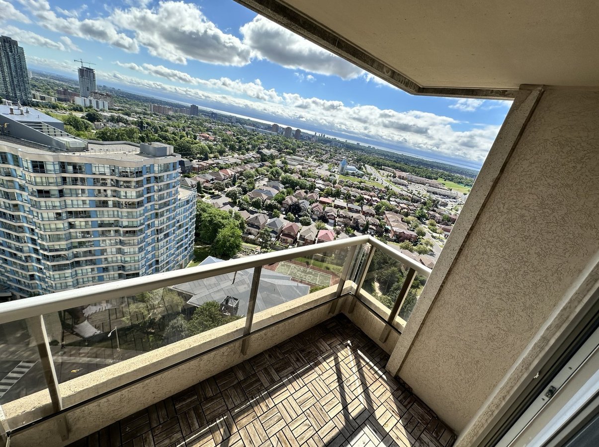 3880 Duke of York Boulevard - Photo 11