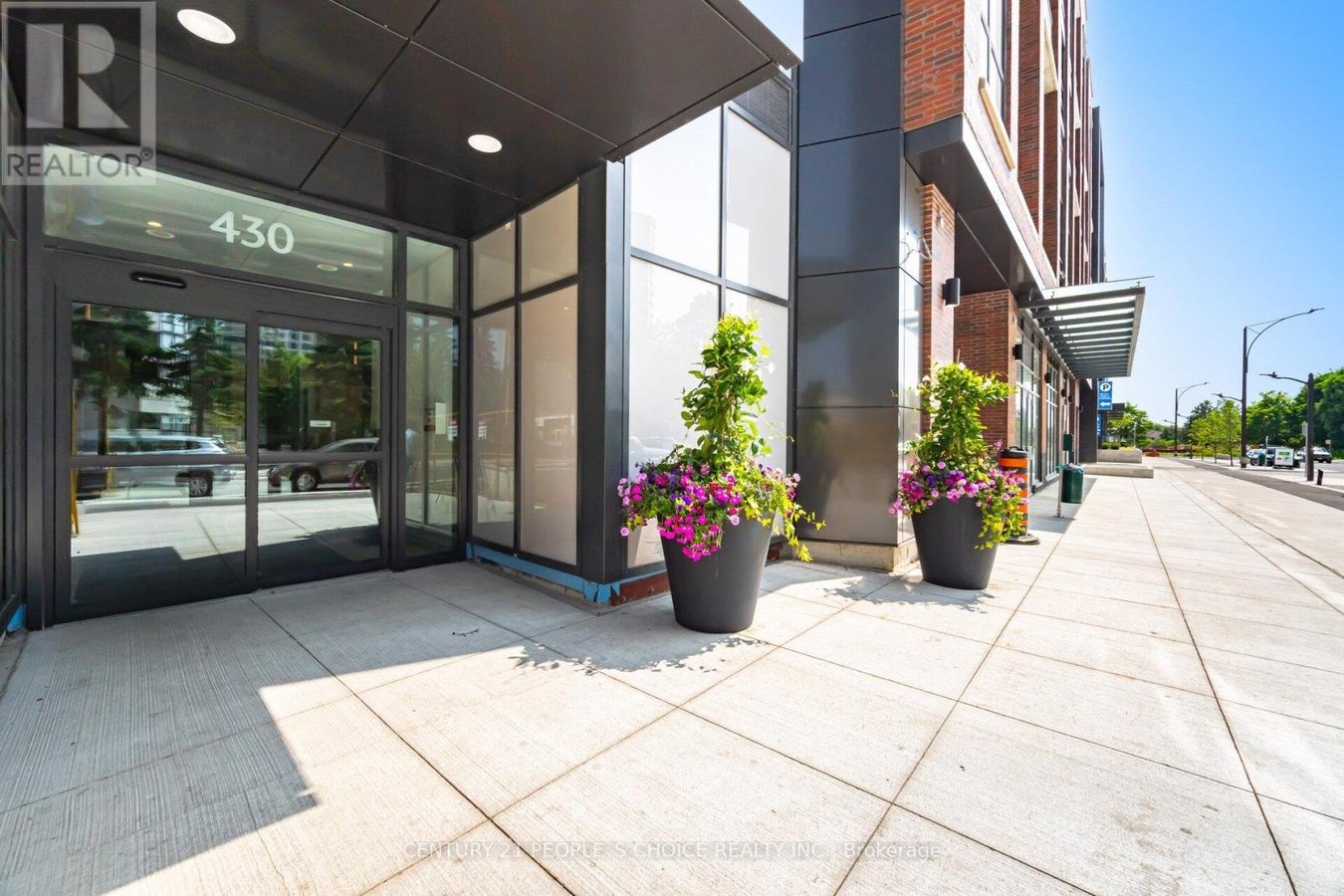 4404 - 430 SQUARE ONE DRIVE - Photo 2