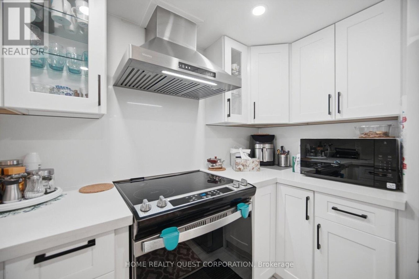 1402 - 325 WEBB DRIVE - Photo 8