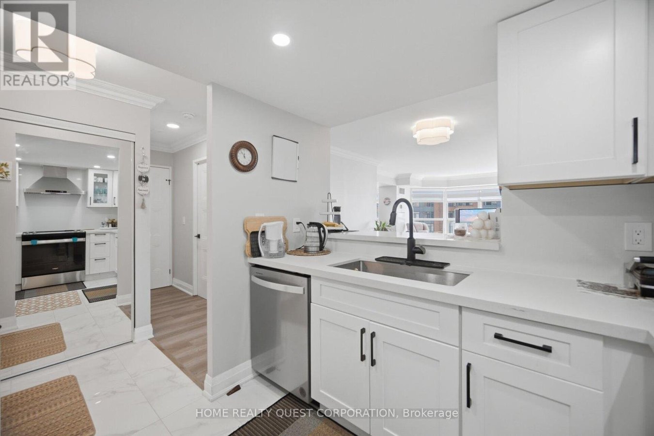 1402 - 325 WEBB DRIVE - Photo 9