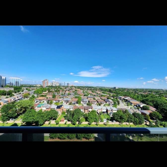 Burnhamthorpe Road East - Photo 2