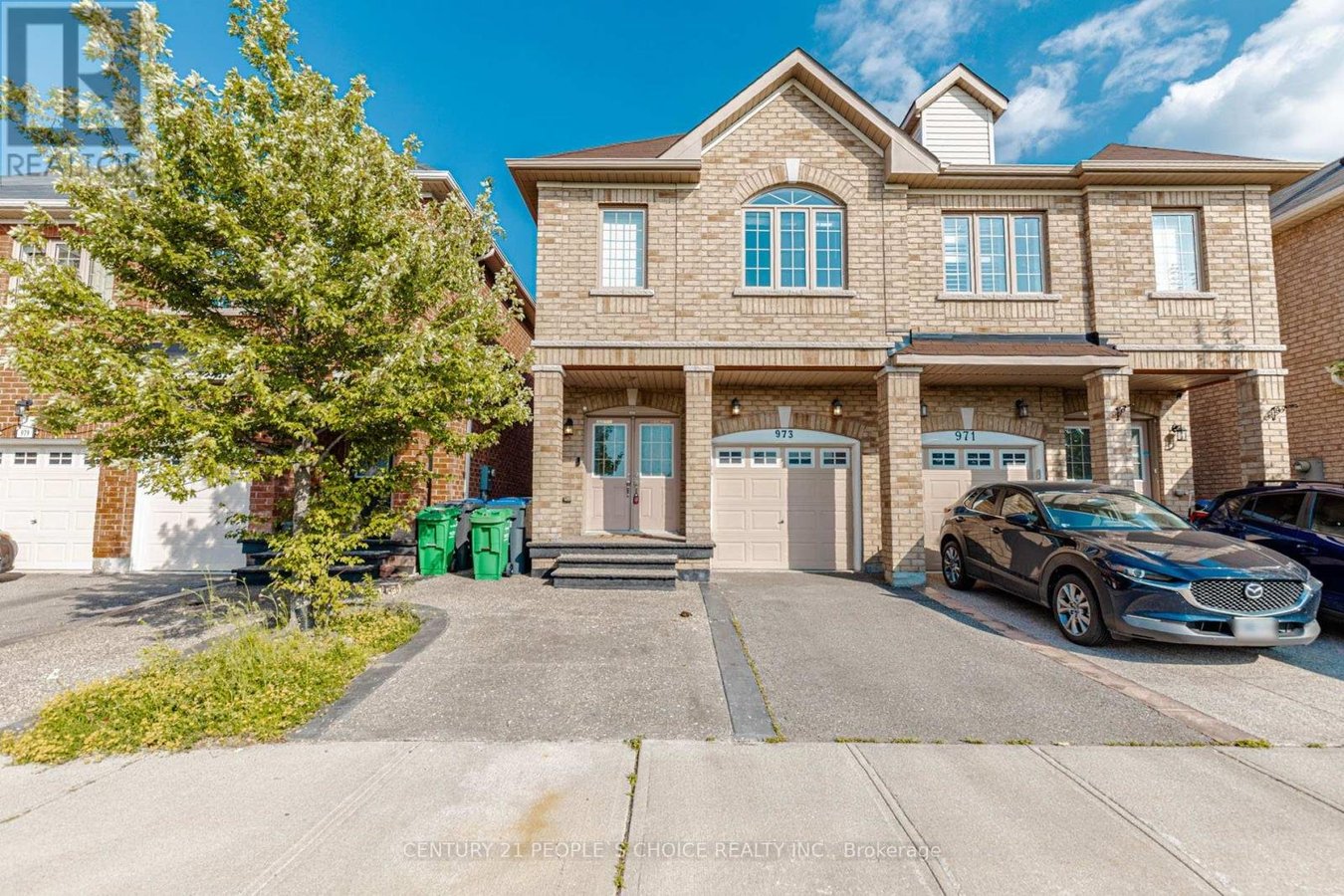 UPPER - 973 FRANCINE CRESCENT - Photo 3