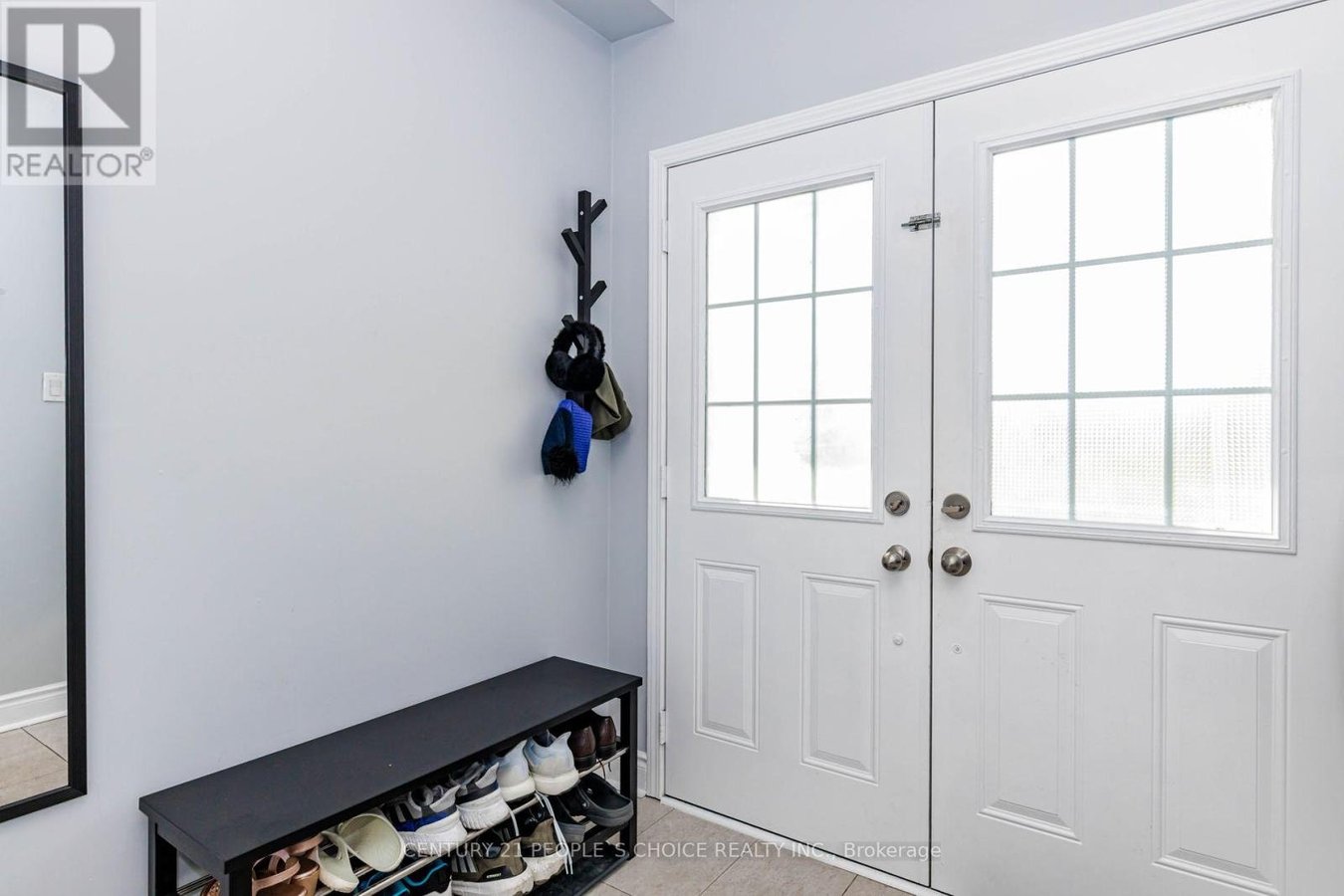 UPPER - 973 FRANCINE CRESCENT - Photo 8