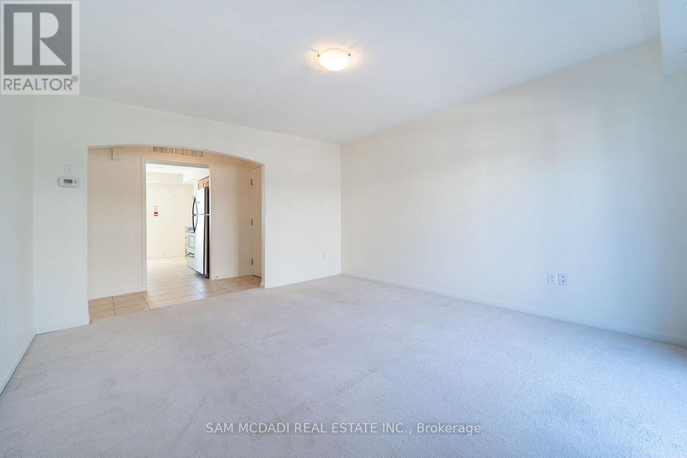 2 - 639 DUNDAS STREET W - Photo 9