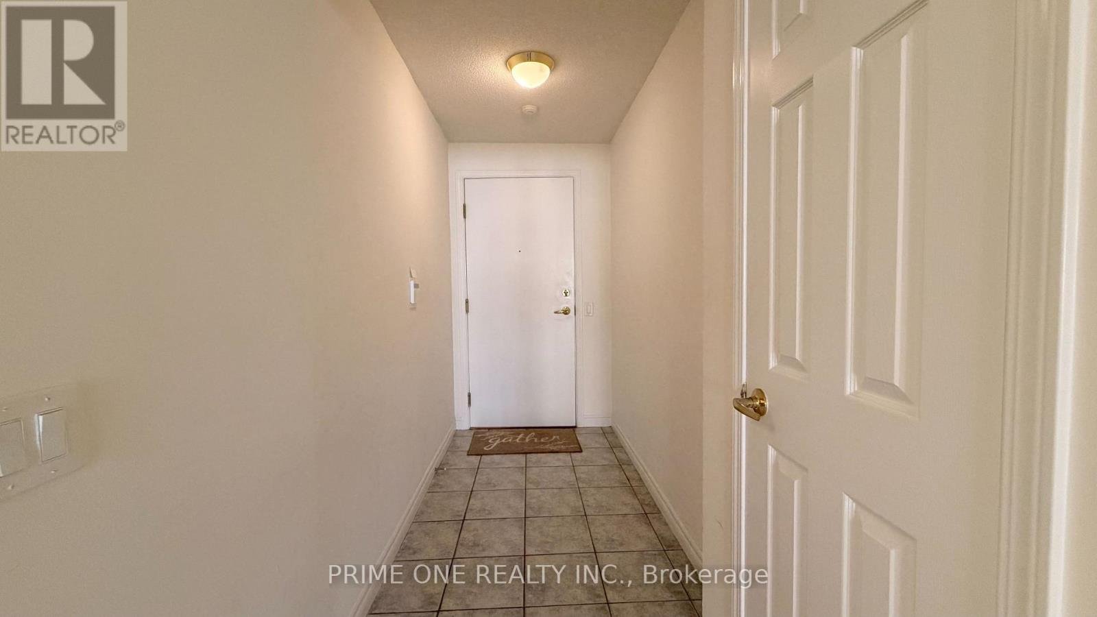 1421 - 25 KINGSBRIDGE GARDEN CIRCLE - Photo 8
