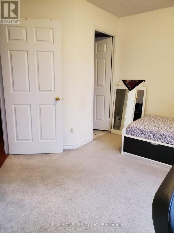 1421 - 25 KINGSBRIDGE GARDEN CIRCLE - Photo 13