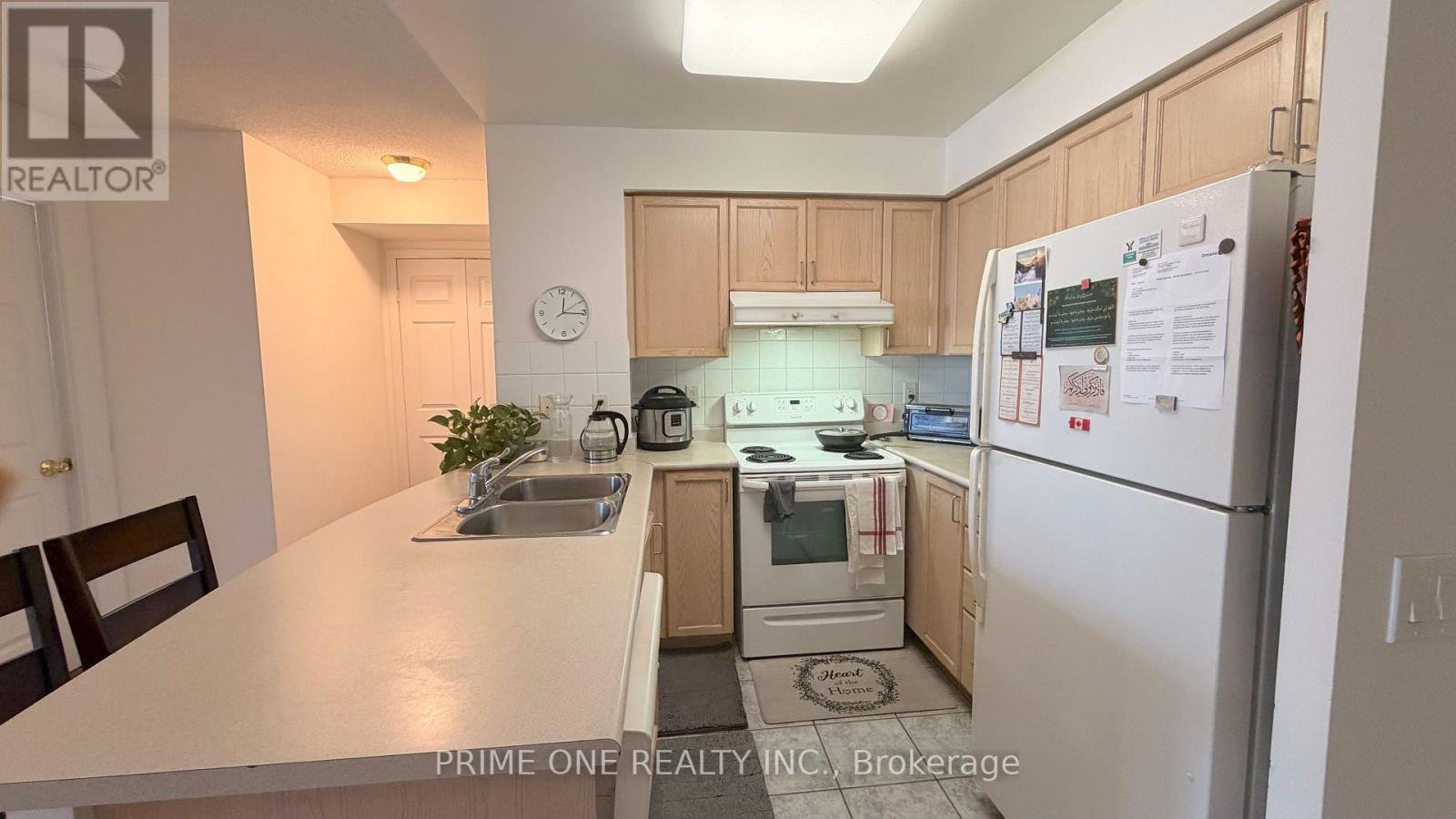 1421 - 25 KINGSBRIDGE GARDEN CIRCLE - Photo 9