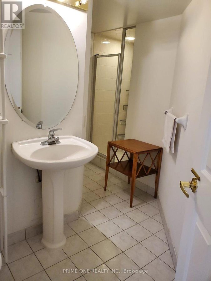 1421 - 25 KINGSBRIDGE GARDEN CIRCLE - Photo 17