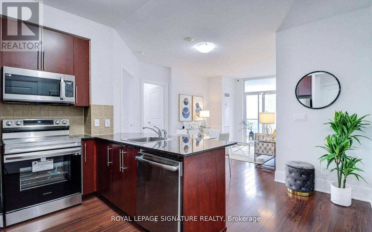 1602 - 330 BURNHAMTHORPE ROAD - Photo 4